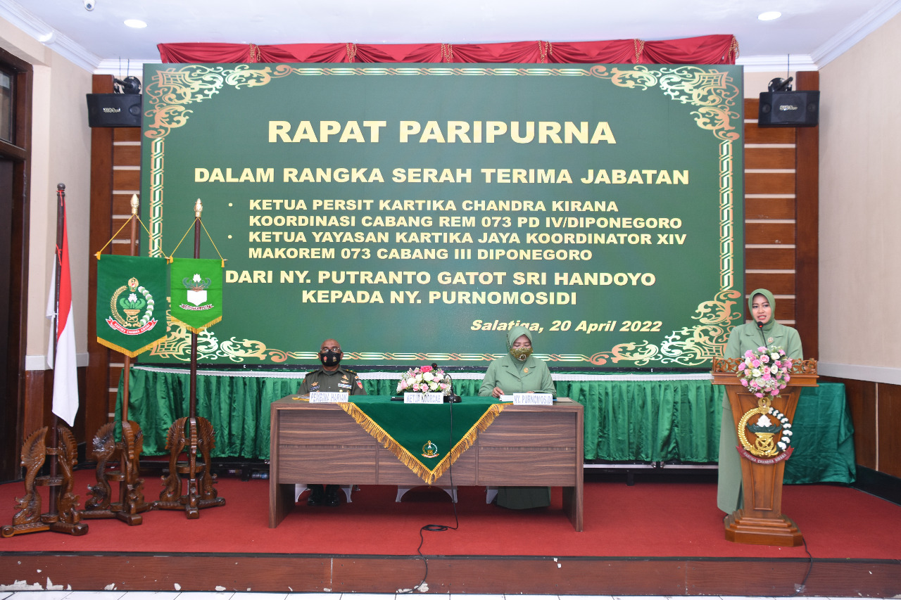 Rapat Paripurna Dalam Rangka Serah Terima Jabatan Ketua Persit KCK Koorcab Rem 073